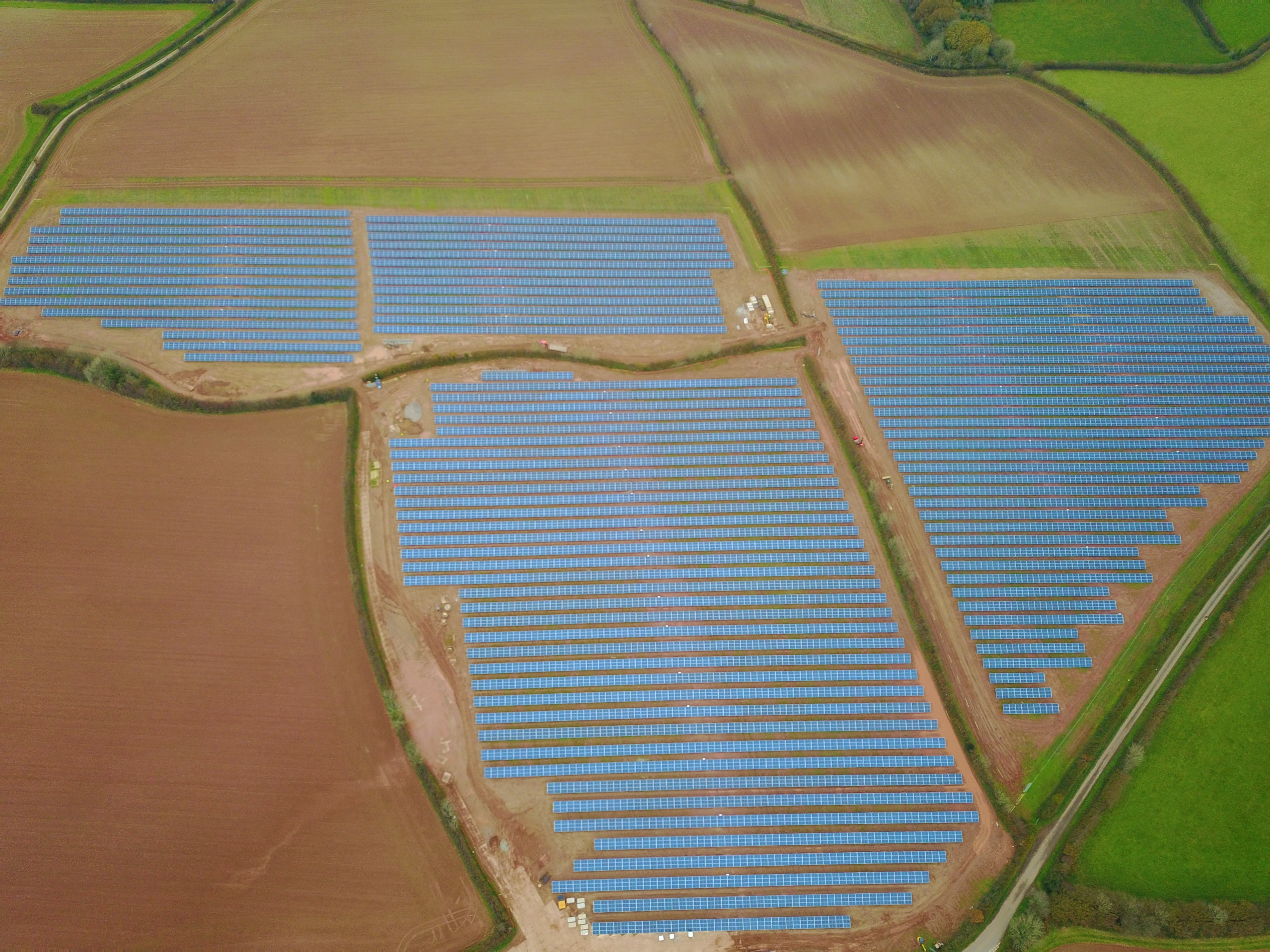 SMA Inverters power Creacombe Solar Farm – A ground-breaking community solar farm.